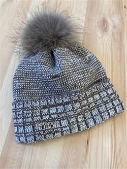 Шапка с натуральным помпоном "Крис" (бежевый) 14w22-230