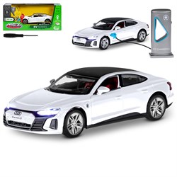 Машинка металлическая 1:36 Audi RS e-tron GT с зарядной станцией,  в/к 20,6*9,*9 см JB1251678 - фото 81416
