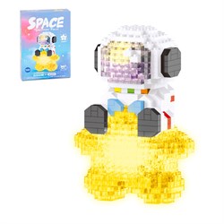 Конструктор "Космонавт" 387 дет., свет, в/к 11,5*4,5*16,0 см JB9800034